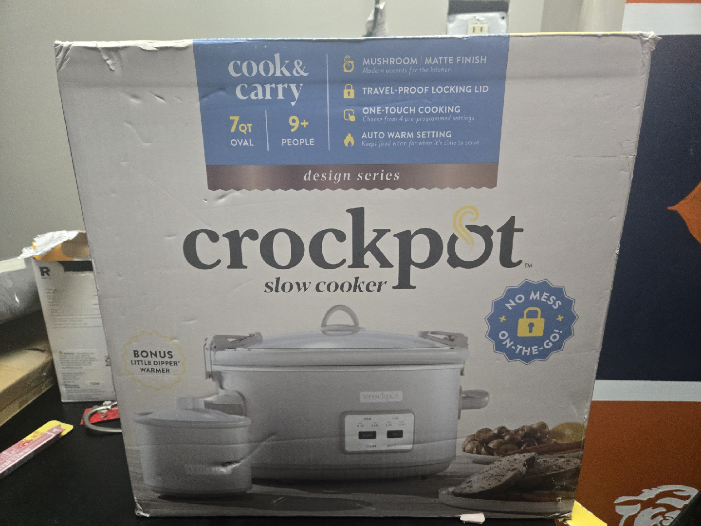 Crockpot 7QT Slow Cooker - Like New!