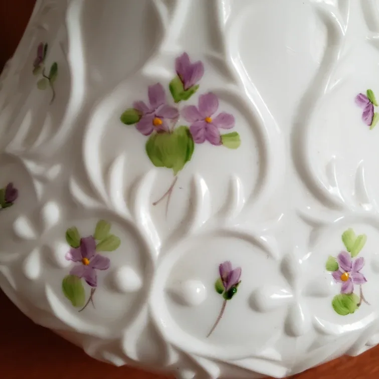 Fenton Handmade White Vase with Floral Design image indicator(4)