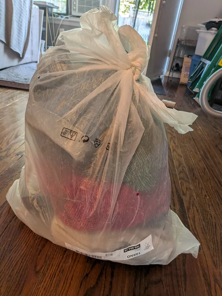 Bag of Mixed Clothing size Large to XXL thumbnail