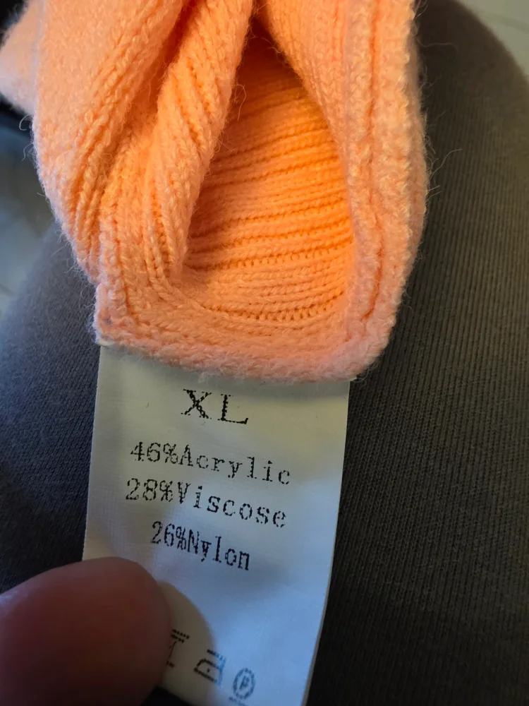 Peach Cardigan - Size XL image indicator(4)