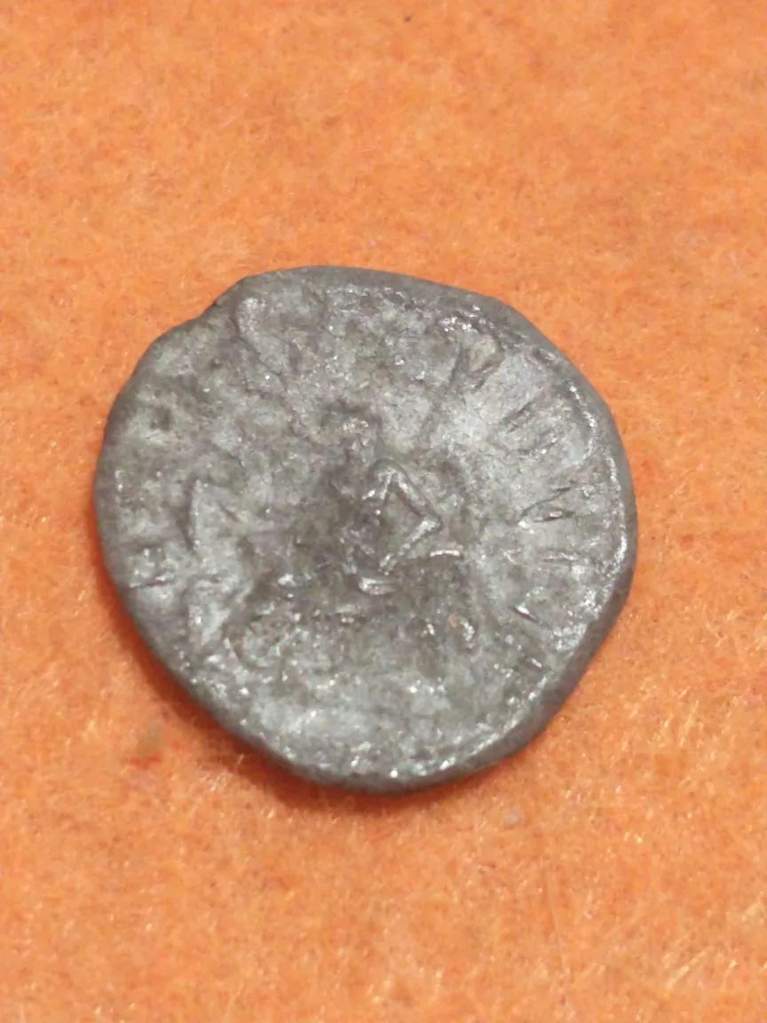 Ancient Roman silver coin, unattributed, circa 3rd-4th century image indicator(4)