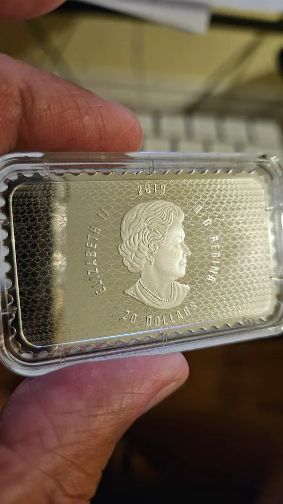 2019 $20 Fine Silver Coin - Canada's Historical Stamps image indicator(3)