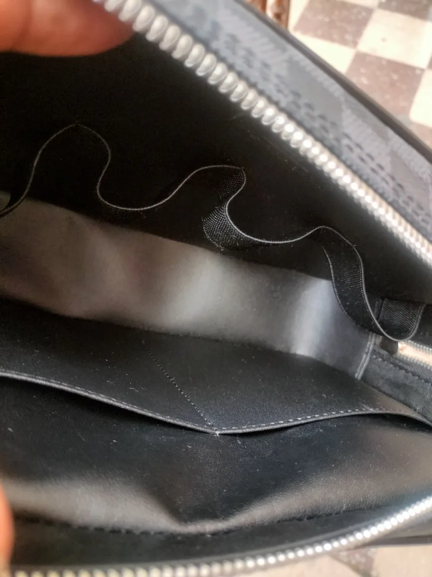 Louis Vuitton Damier Cobalt Bag image indicator(7)