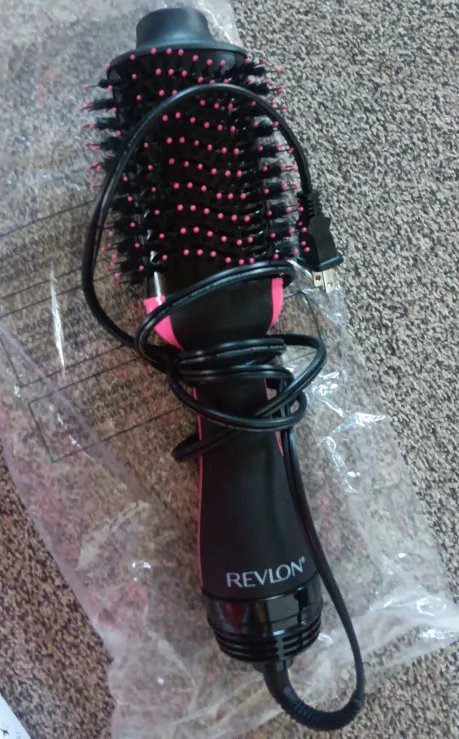 Revlon One-Step Volumizer Hair Dryer Brush image indicator(3)