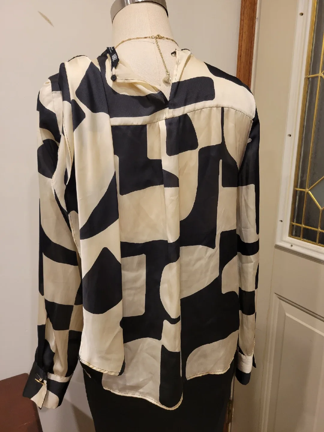 Zara Small top image indicator(4)