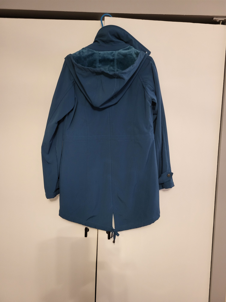 Reduced SwissTech Teal Blue Softshell Jacket Size Small - photo 2