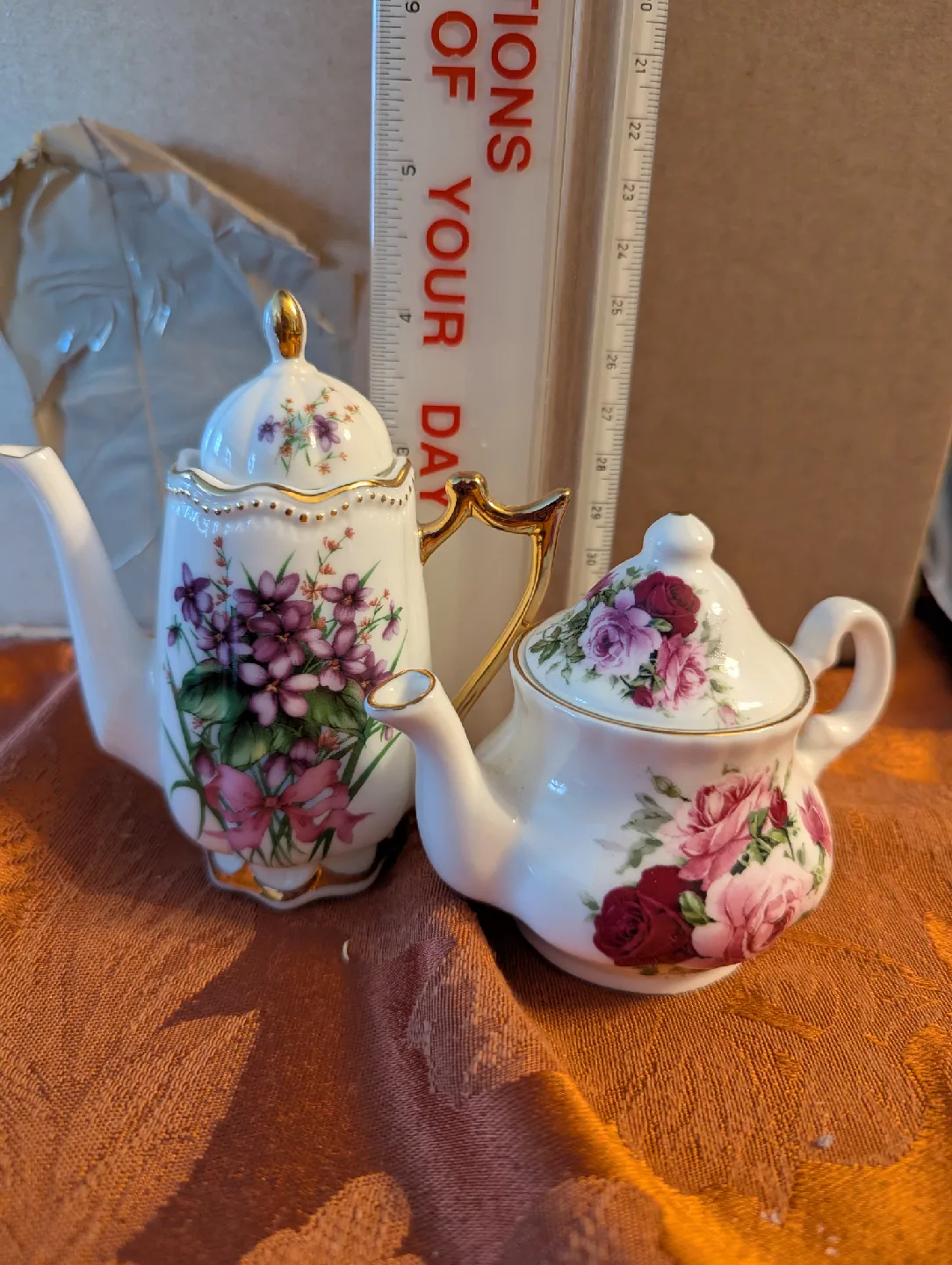 Shelly Ann Collection Fine Bone China Teapots image indicator(3)