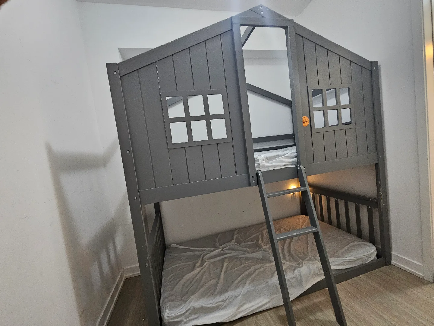 Grey Wooden Bunk Bed with House Design image indicator(2)