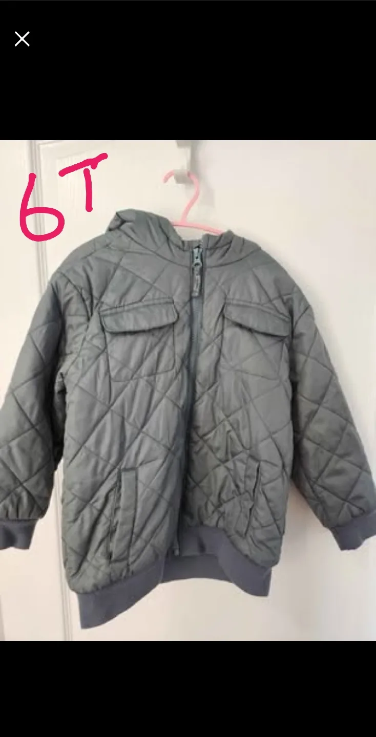Kids' Grey Quilted Jacket - Size 6T thumbnail