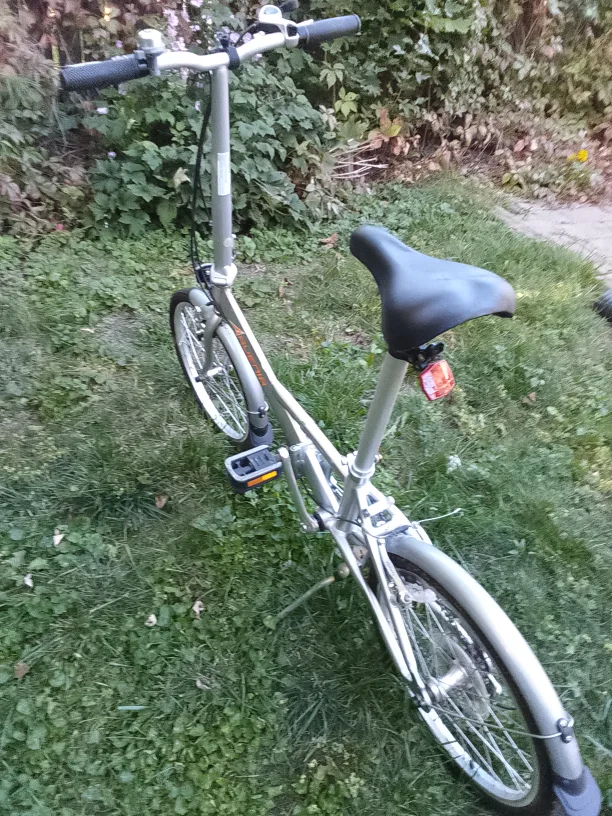 Avenir Folding Bike - Silver image indicator(4)