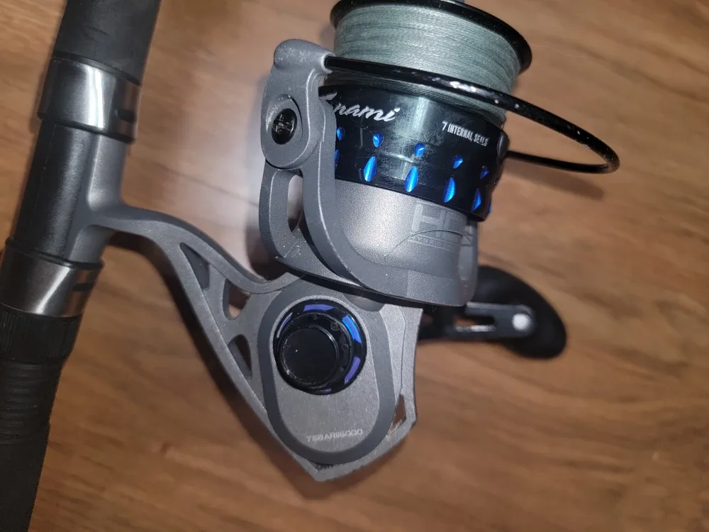 Lews Barrier II Spinning Reel & Fishing Rod Combo image indicator(6)