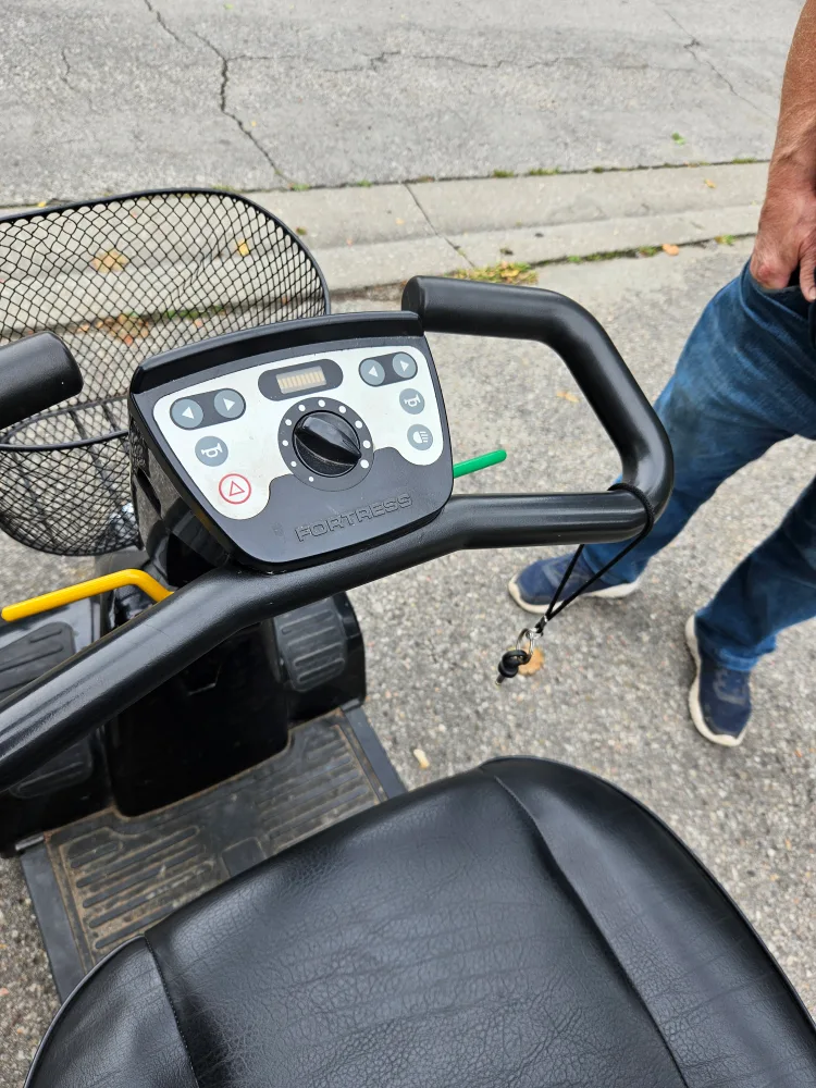 Fortress 1700 DT Mobility Scooter image indicator(3)