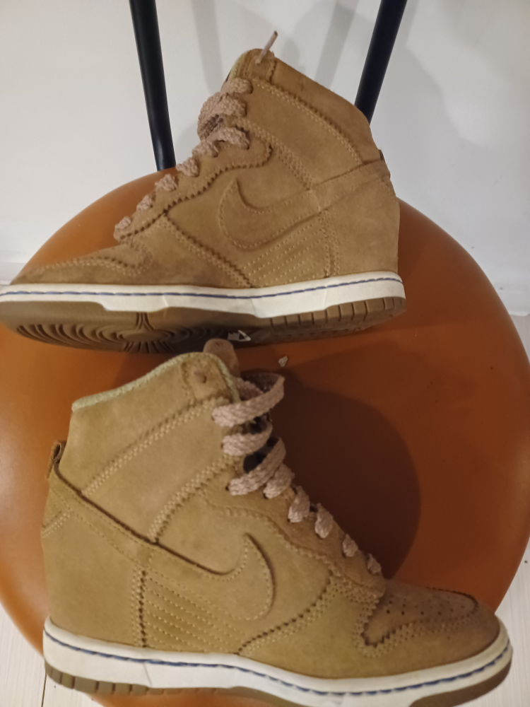 Nike Dunk Sky High Women's Sneakers - Size 7 - photo 3