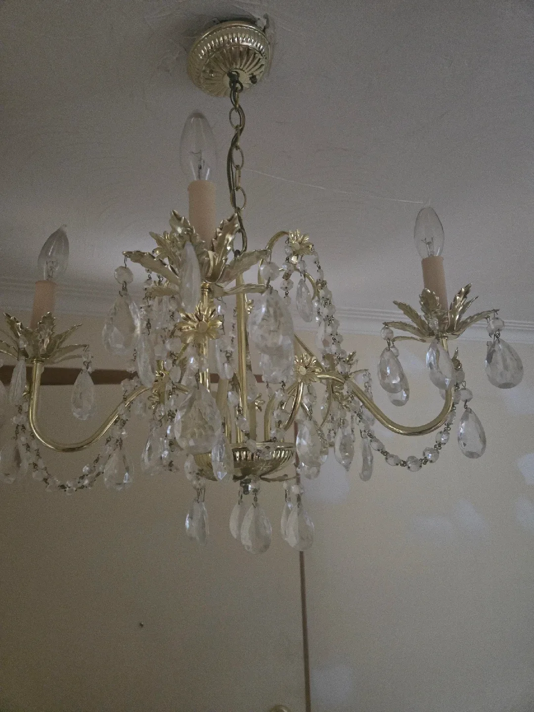 Crystal Chandelier image indicator(2)