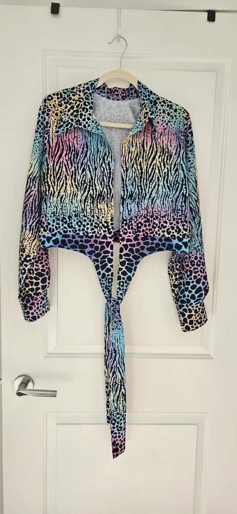 Animal Print Tie Front Top, Size Medium thumbnail