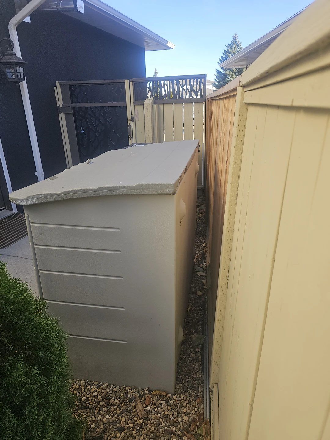 Rubbermaid Horizontal Outdoor Storage Shed - photo 4