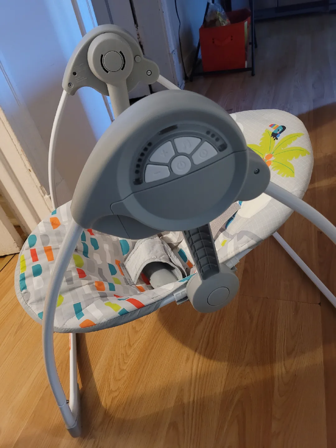 Ingenuity ConvertMe Swing-2-Seat Portable Swing image indicator(2)