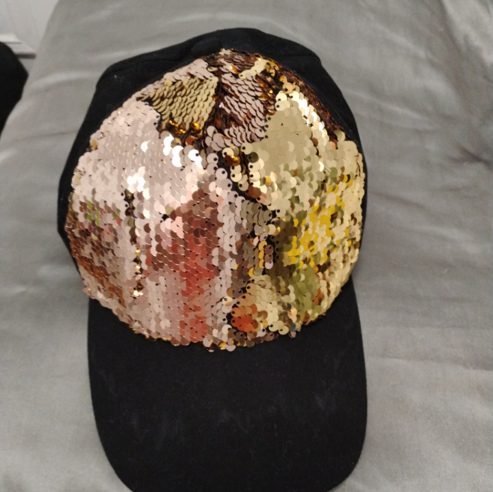 "🧡"Free Black Sequin Baseball Cap