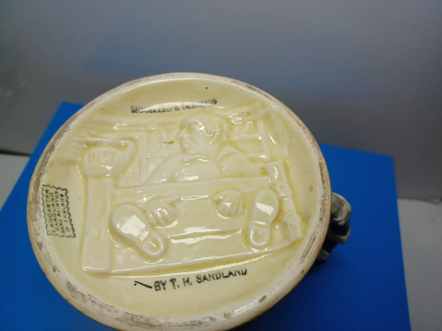 Lancaster Sandland Character Ware Dickens Weller Sairey Gamp Mug image indicator(3)