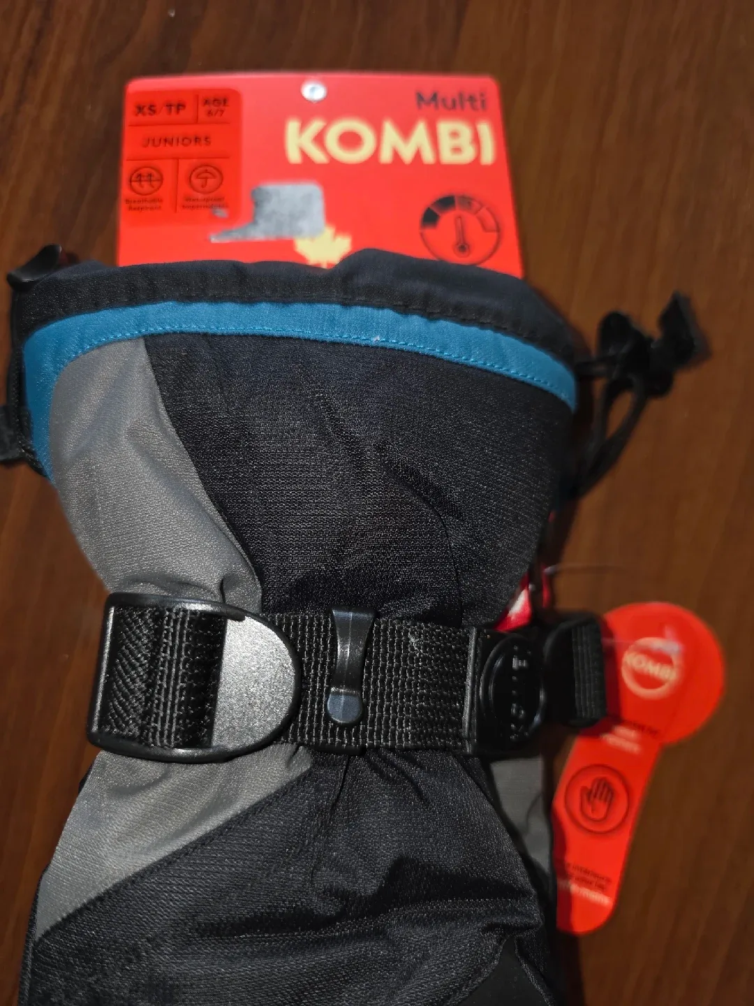 Kombi Juniors XS/TP Gloves - New with Tags!