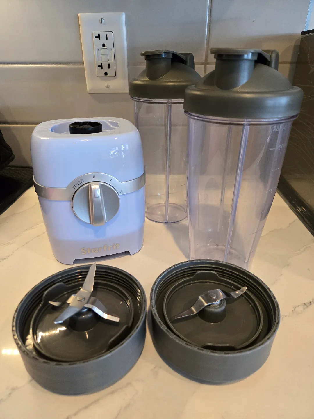 Starfrit Personal Blender with Extra Cups thumbnail