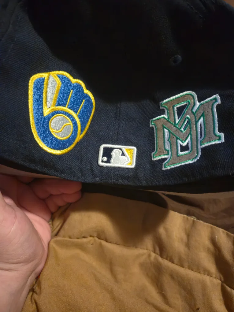 New Era Milwaukee Brewers 59FIFTY Hat Size 7 1/2 image indicator(2)