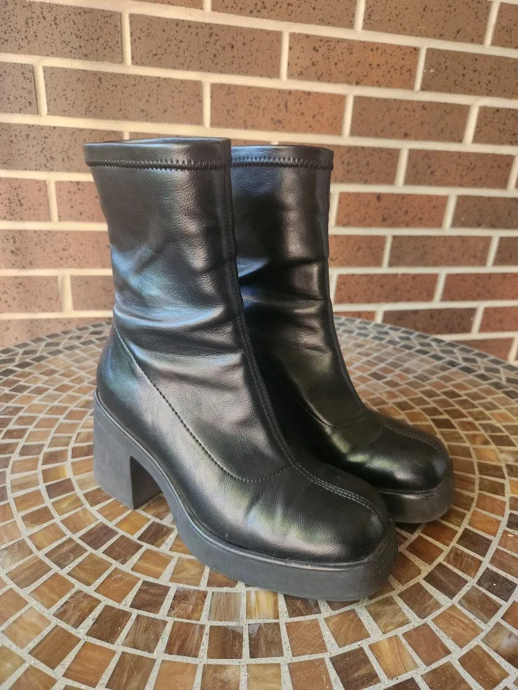Black Platform Boots