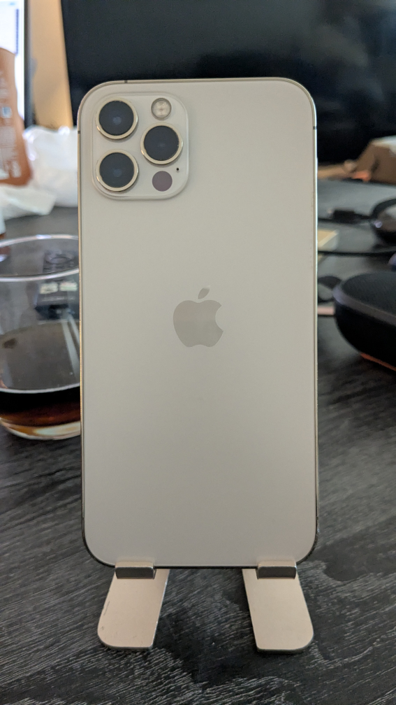 iPhone 12 Pro M - Excellent Condition - photo 2