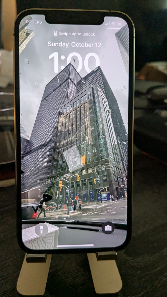 iPhone 12 Pro M - Excellent Condition - photo 3