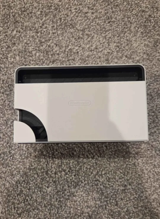 Nintendo Switch OLED Model - White image indicator(2)