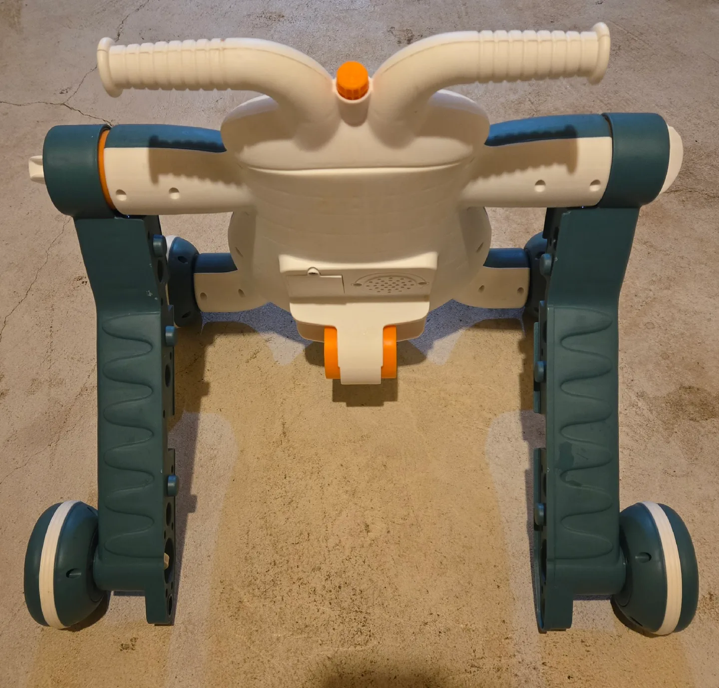 Baby Park Penguin Walker Toy image indicator(2)