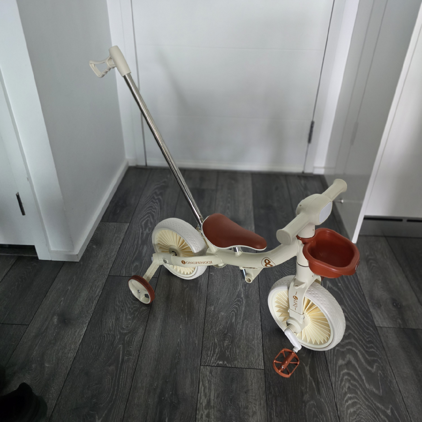 Toddler tricycle with Push Handle - photo 3