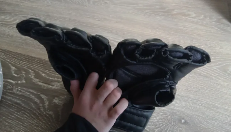 RDX GGR-F12B MMA Gloves image indicator(3)