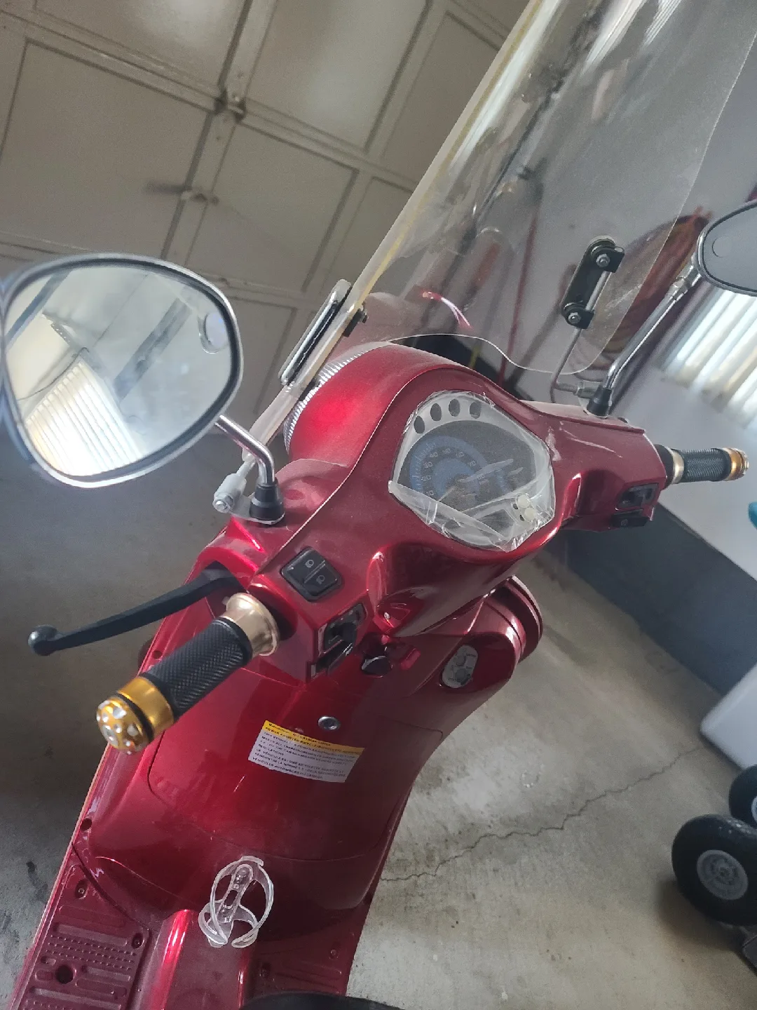 Daymak Amalfi Electric Bike - Red image indicator(7)