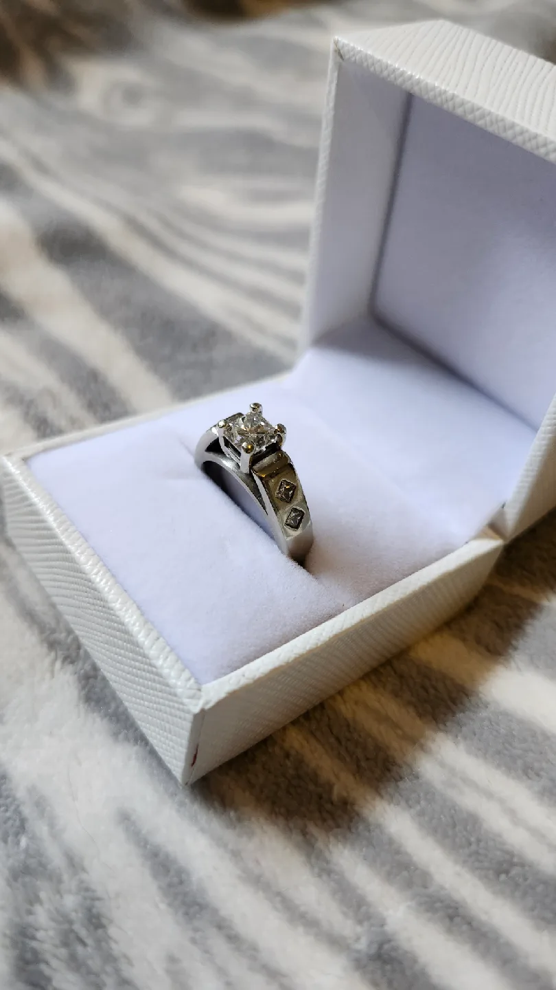 1.05cts Diamond Engagement Ring image indicator(2)