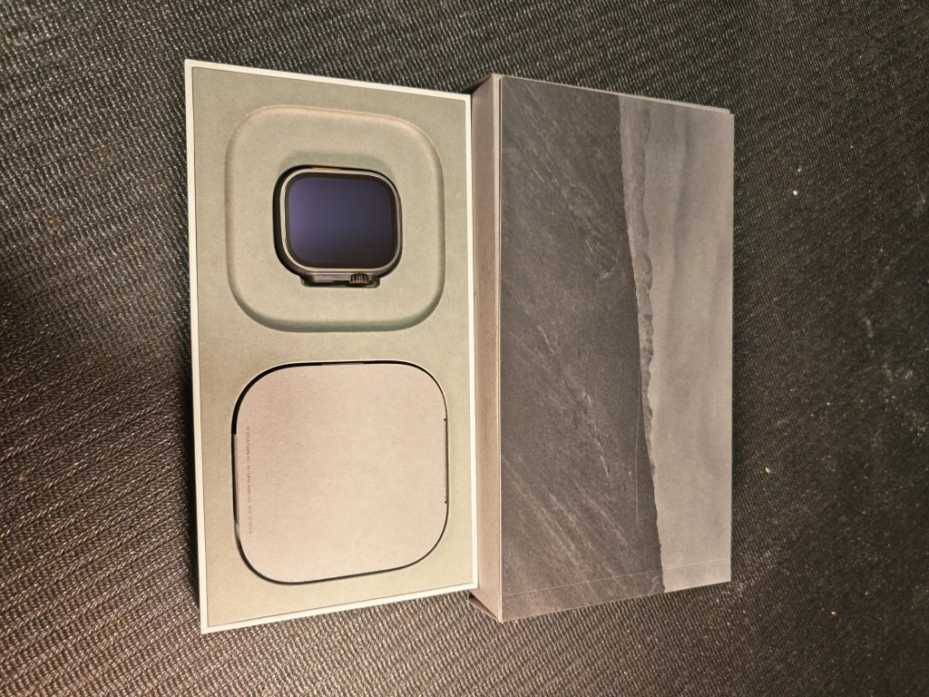 Apple Watch Ultra 2 (black) with Box