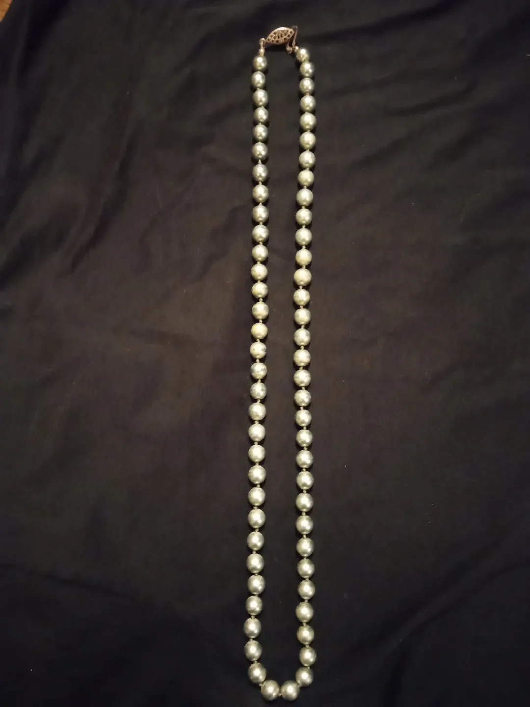 Pearl Necklace x 2 image indicator(2)