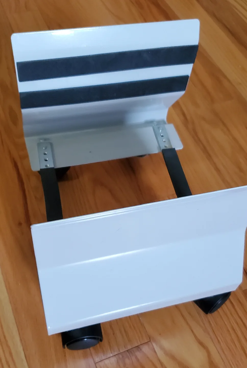 Adjustable Computer Tower Stand with Wheels image indicator(2)