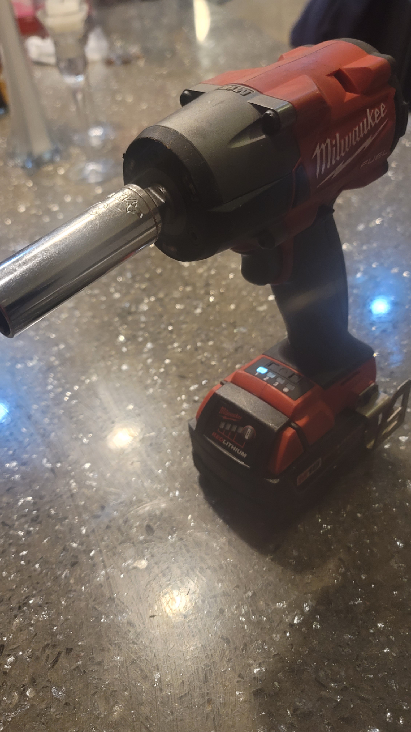Milwaukee M18 FUEL Impact Wrench
