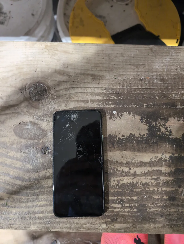 Google Pixel - Damaged Screen image indicator(2)