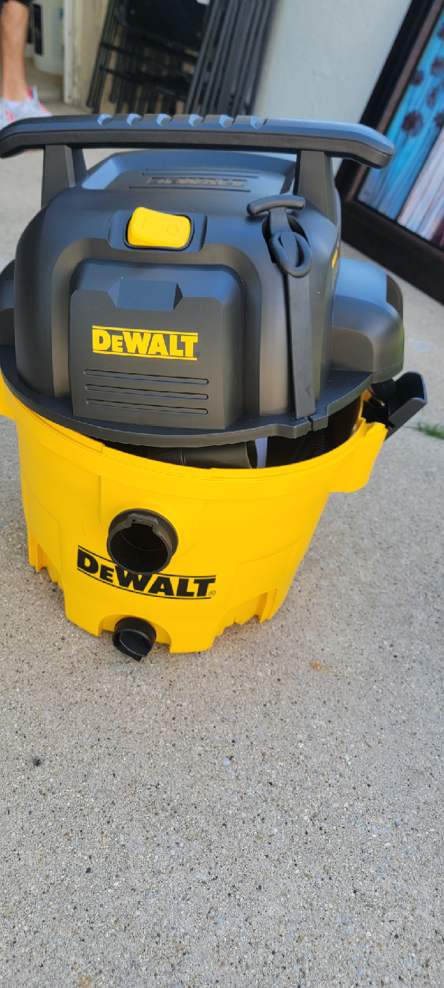 DeWalt Wet/Dry Vacuum - photo 4