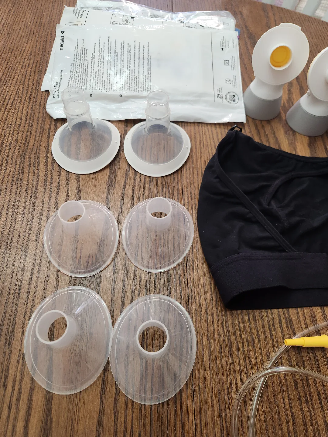 Medela Mini Electric Breast Pump + Accessories image indicator(3)