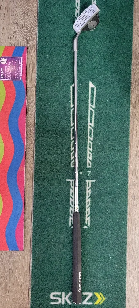 EZ Roll Chipping Iron Golf Putter thumbnail