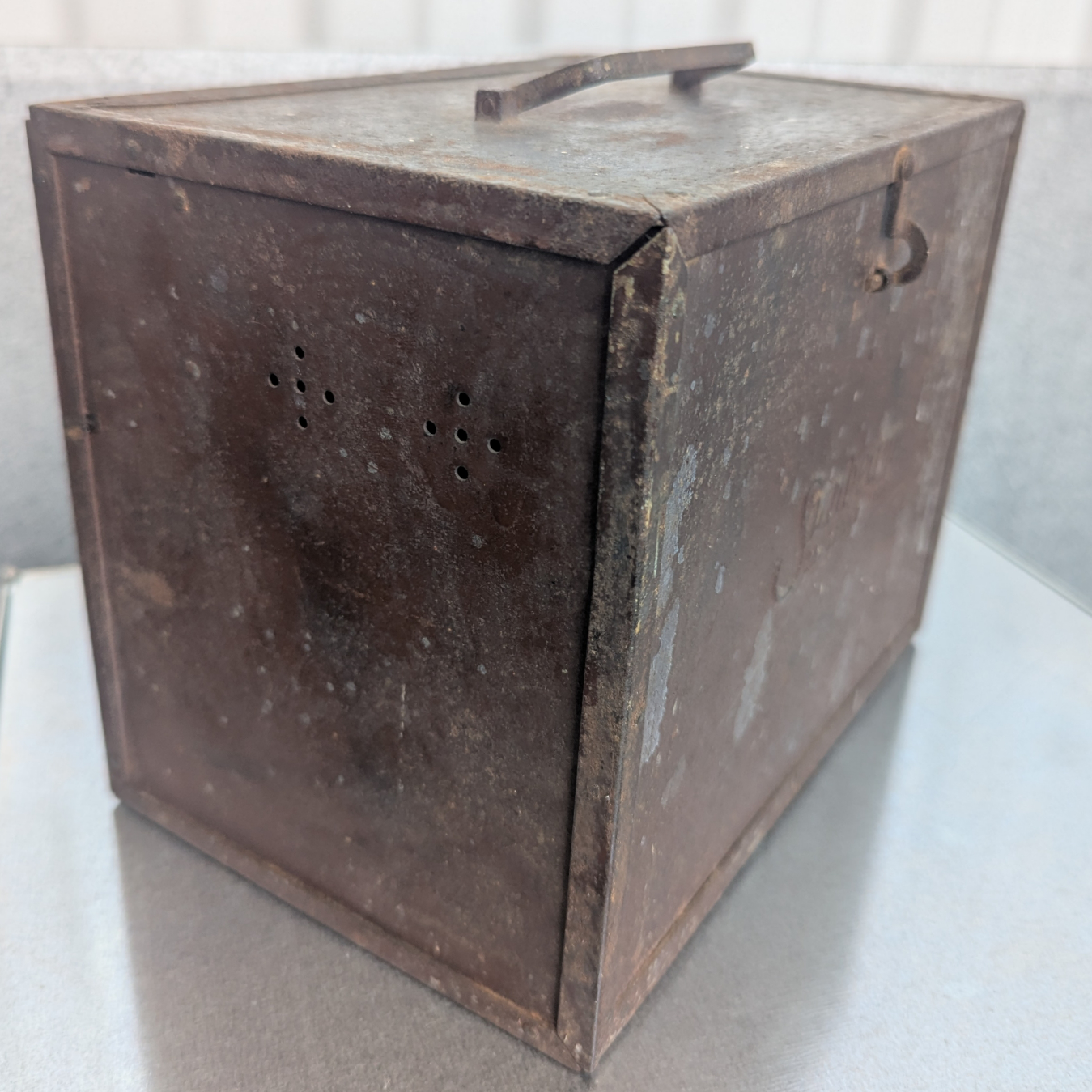 Vintage Sunbeam Metal Storage Box – “The Iron of Irons” - photo 4