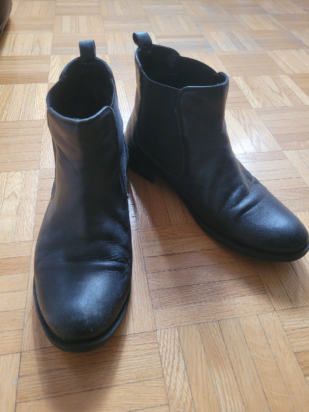DARILYN Black Leather Chelsea Boots - photo 4