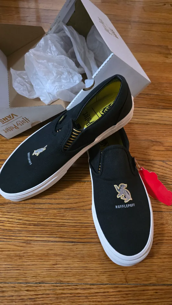 Vans Harry Potter Hufflepuff Classic Slip-On - Men's US 10 image indicator(2)