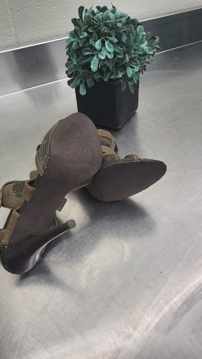 Guess Brown Heels, Size 8M image indicator(3)