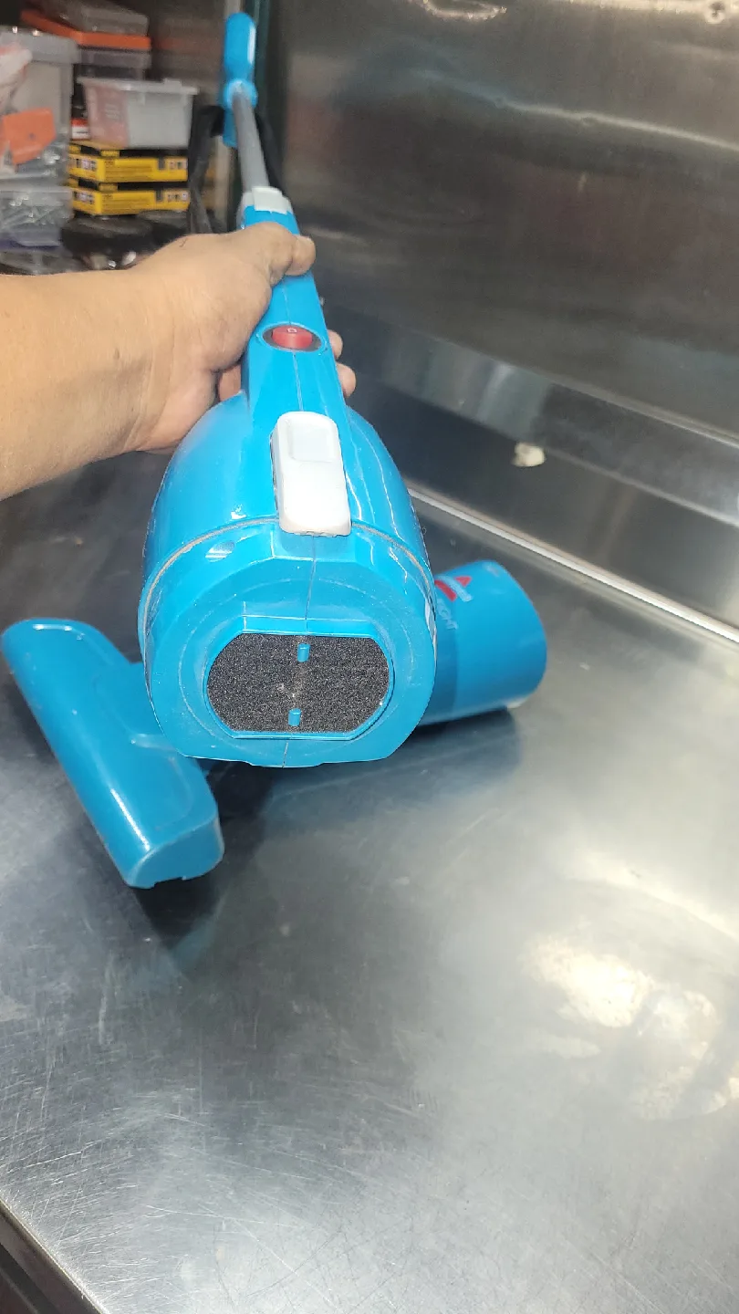 Bissell Featherweight Stick Lightweight Bagless Vacuum image indicator(2)