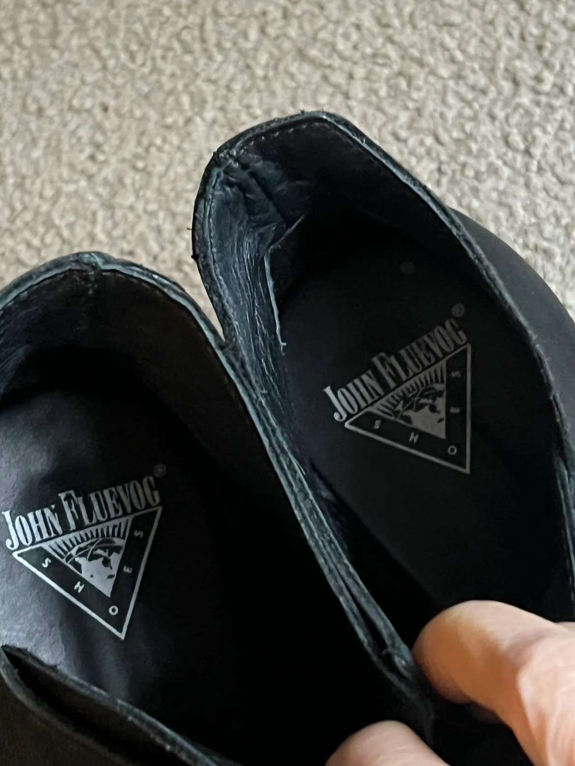 JOHN FLUEVOG Shoe image indicator(7)