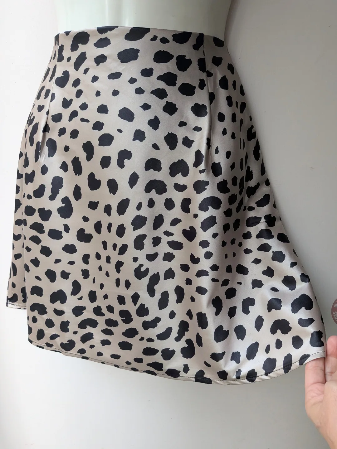 Animal Print Silky Skirt size Medium thumbnail